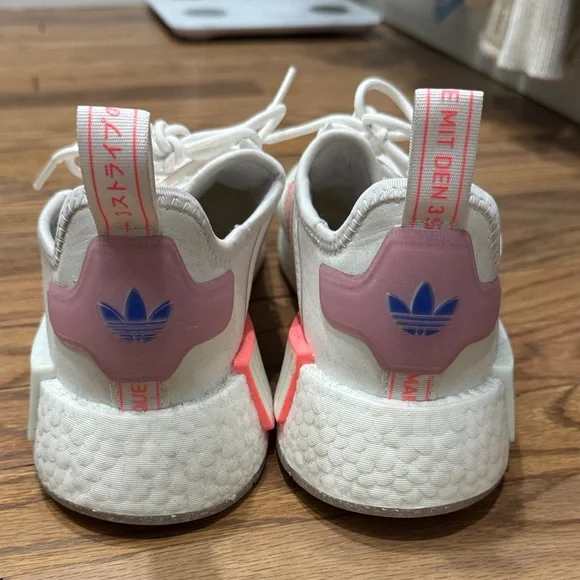 Adidas Women's White Sneakers with Pink Accents - Picture 3 of 6